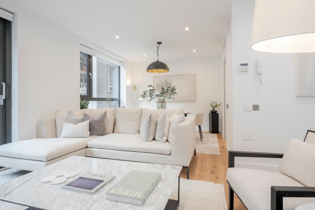 Luxury Mayfair Townhouse With A/c 3br 3ba Casa de férias