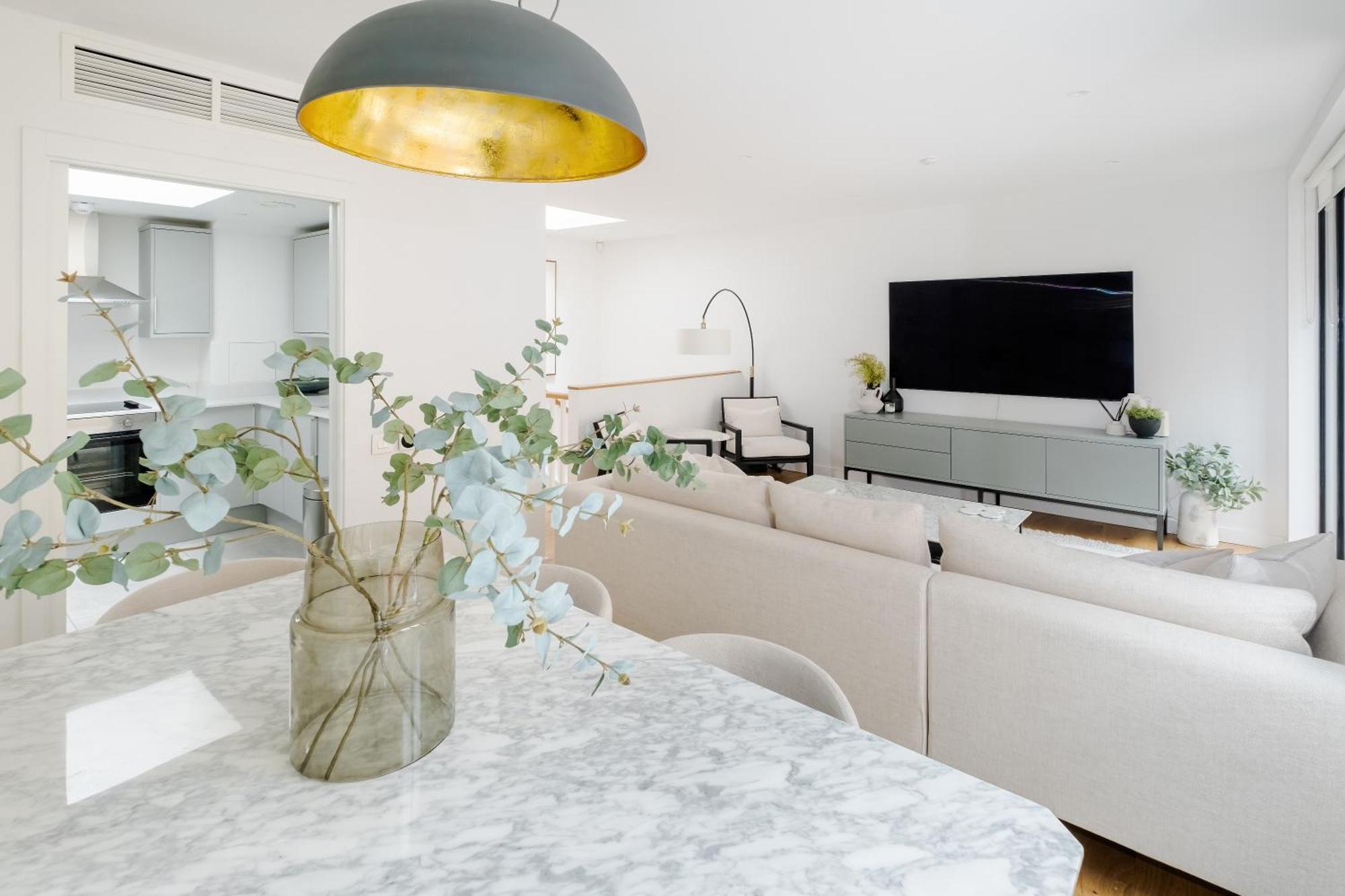 Luxury Mayfair Townhouse With A/c 3br 3ba Casa de férias